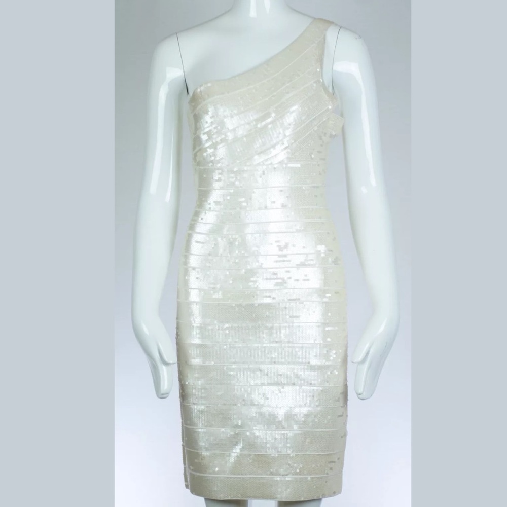 Herve Leger Sequin on shoulder dress size Large